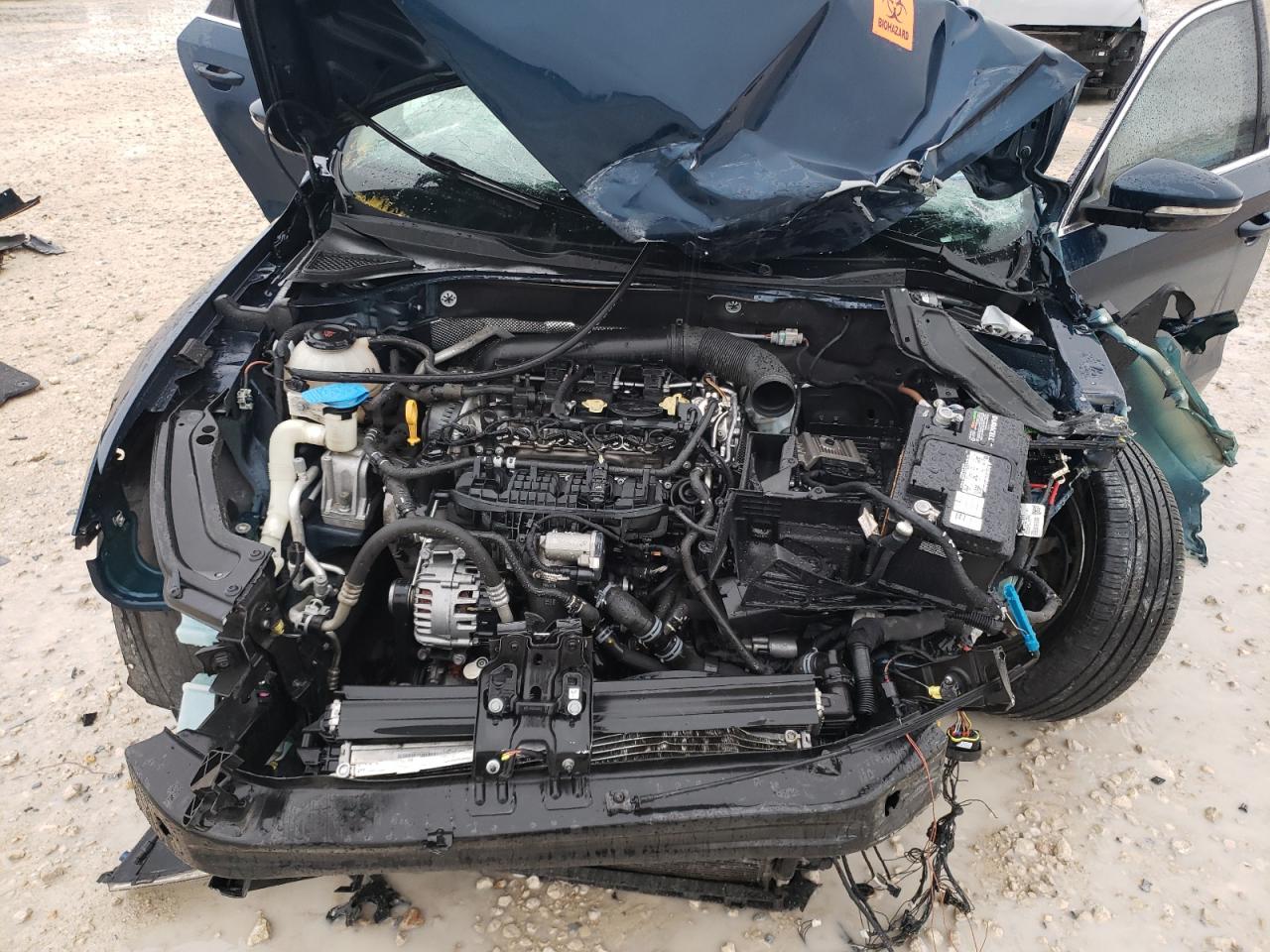 2018 Volkswagen Passat - Image 12