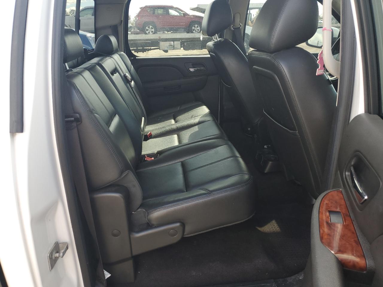 2012 GMC Sierra - Image 10