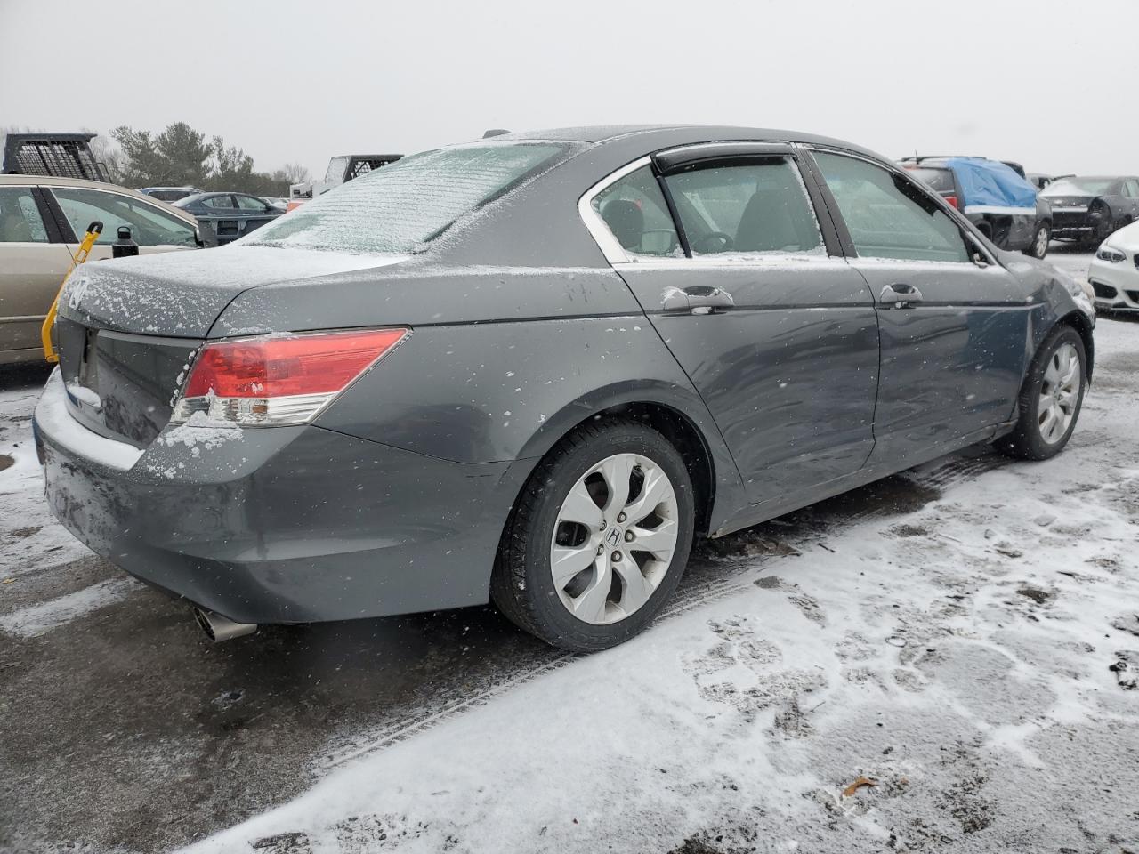 2009 Honda Accord - Image 3