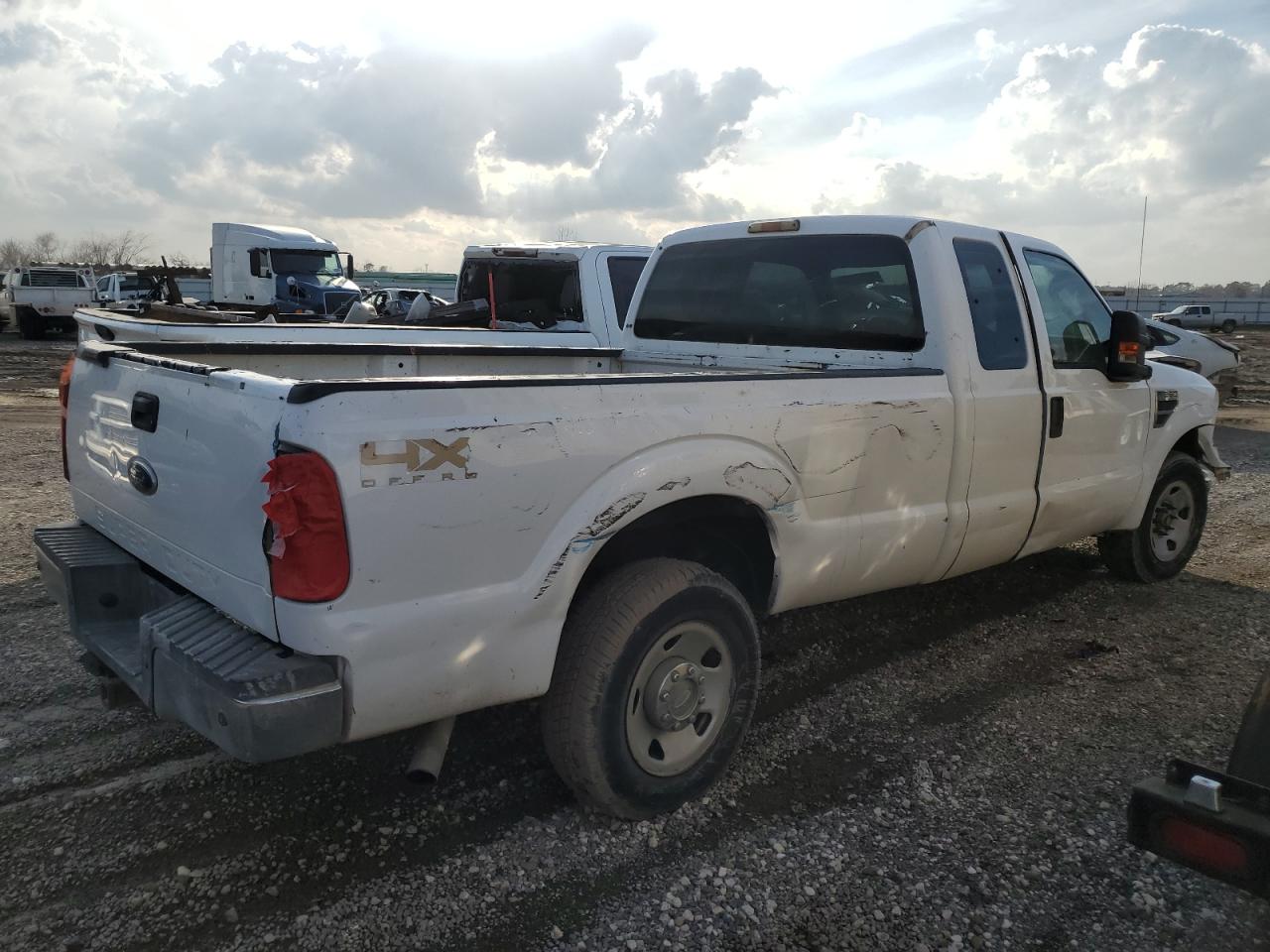 2009 Ford F250 - Image 3
