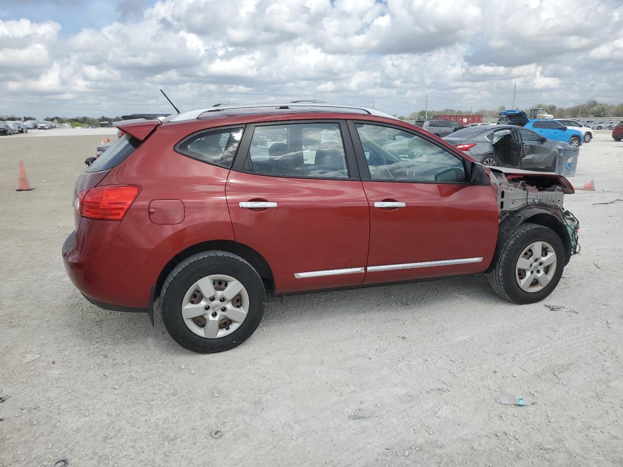 2014 Nissan Rogue - Image 3