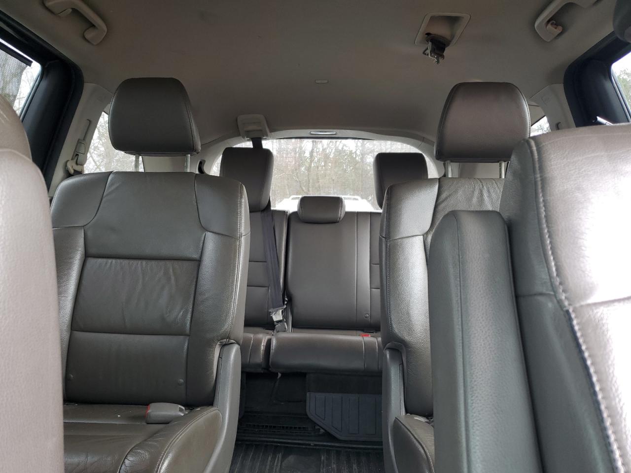 2012 Honda Odyssey - Image 10