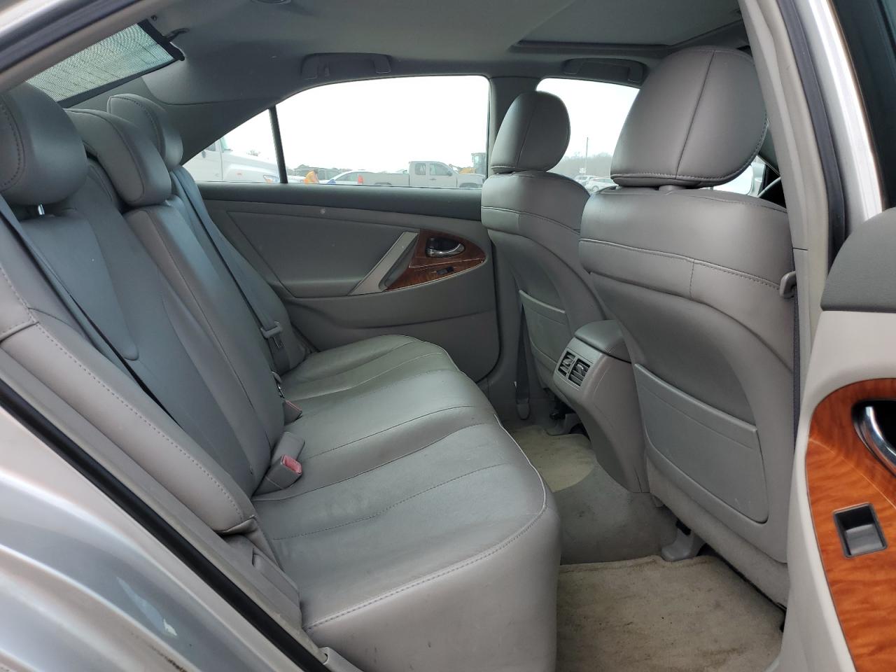 2008 Toyota Camry - Image 10