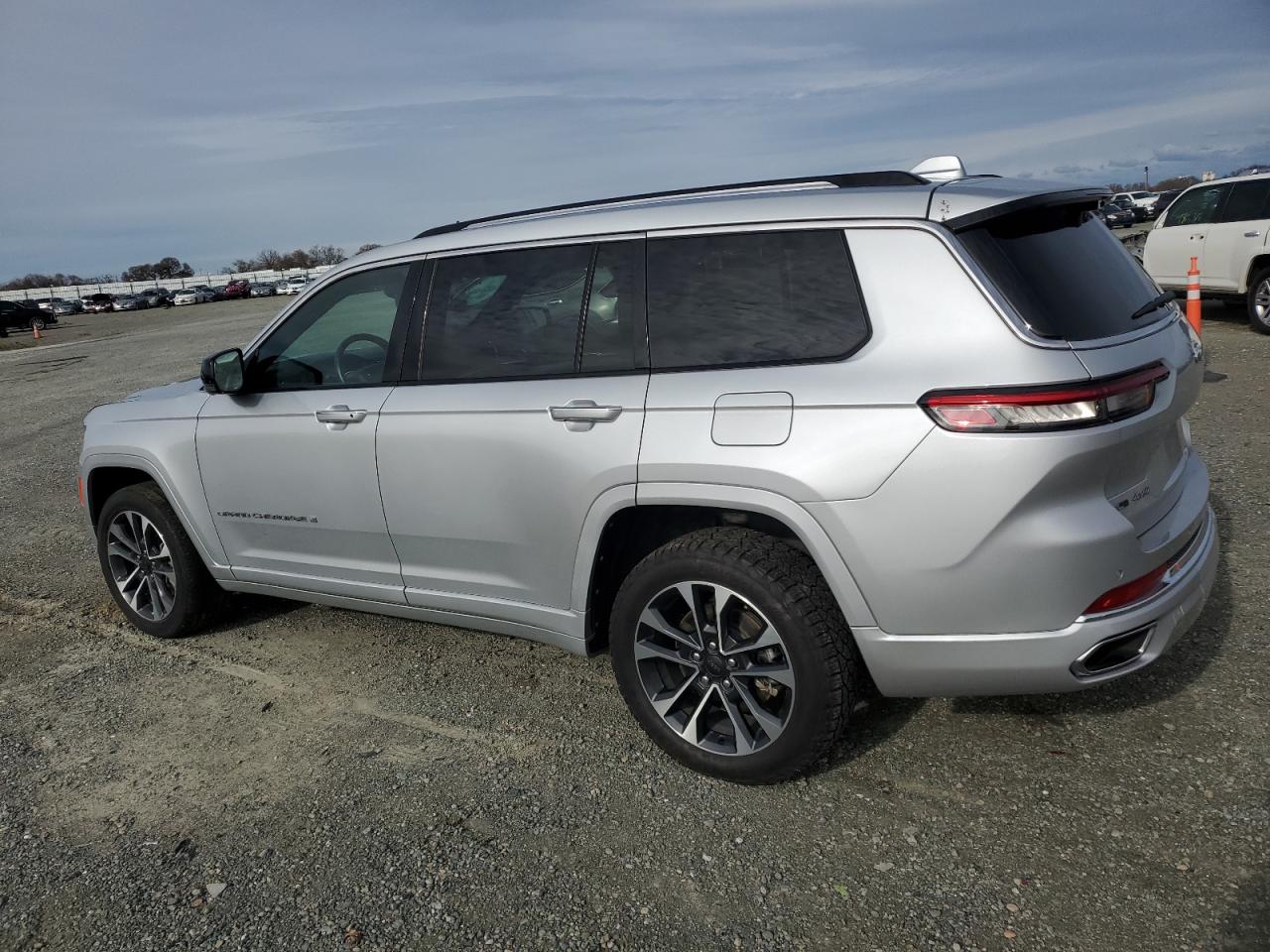 2021 Jeep Grand Cherokee - Image 2