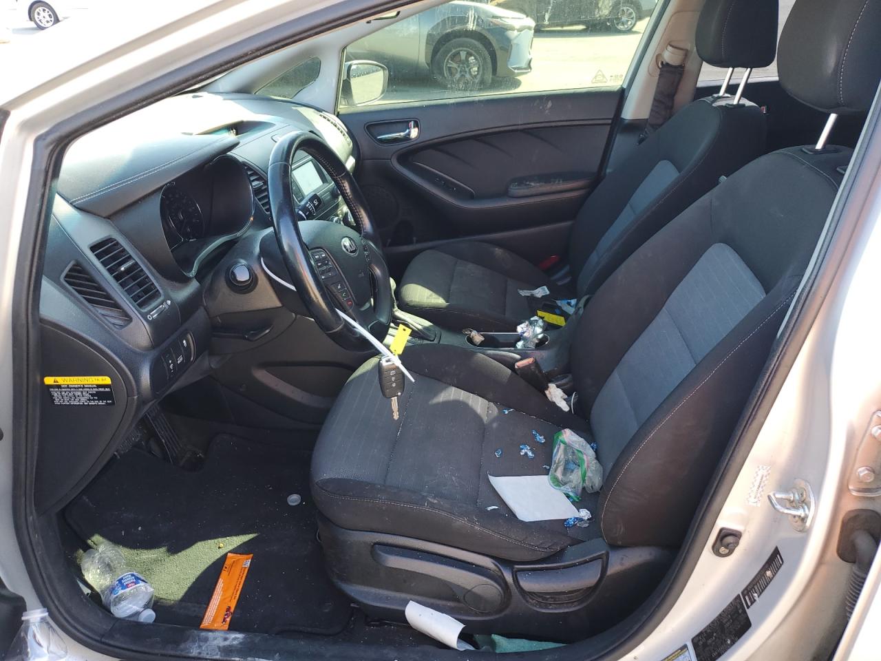 2014 Kia Forte - Image 7