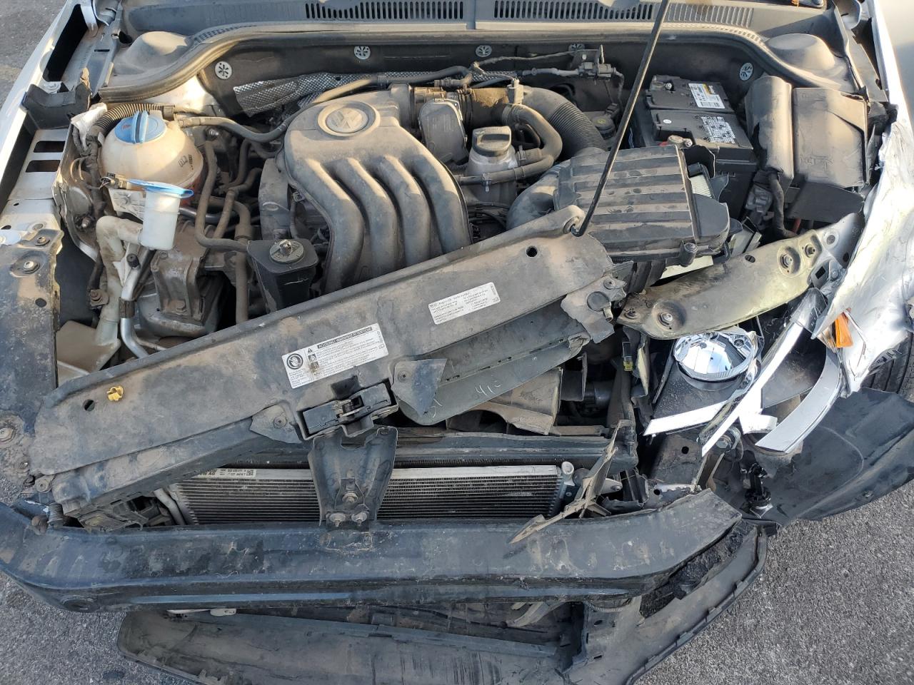2015 Volkswagen Jetta - Image 11