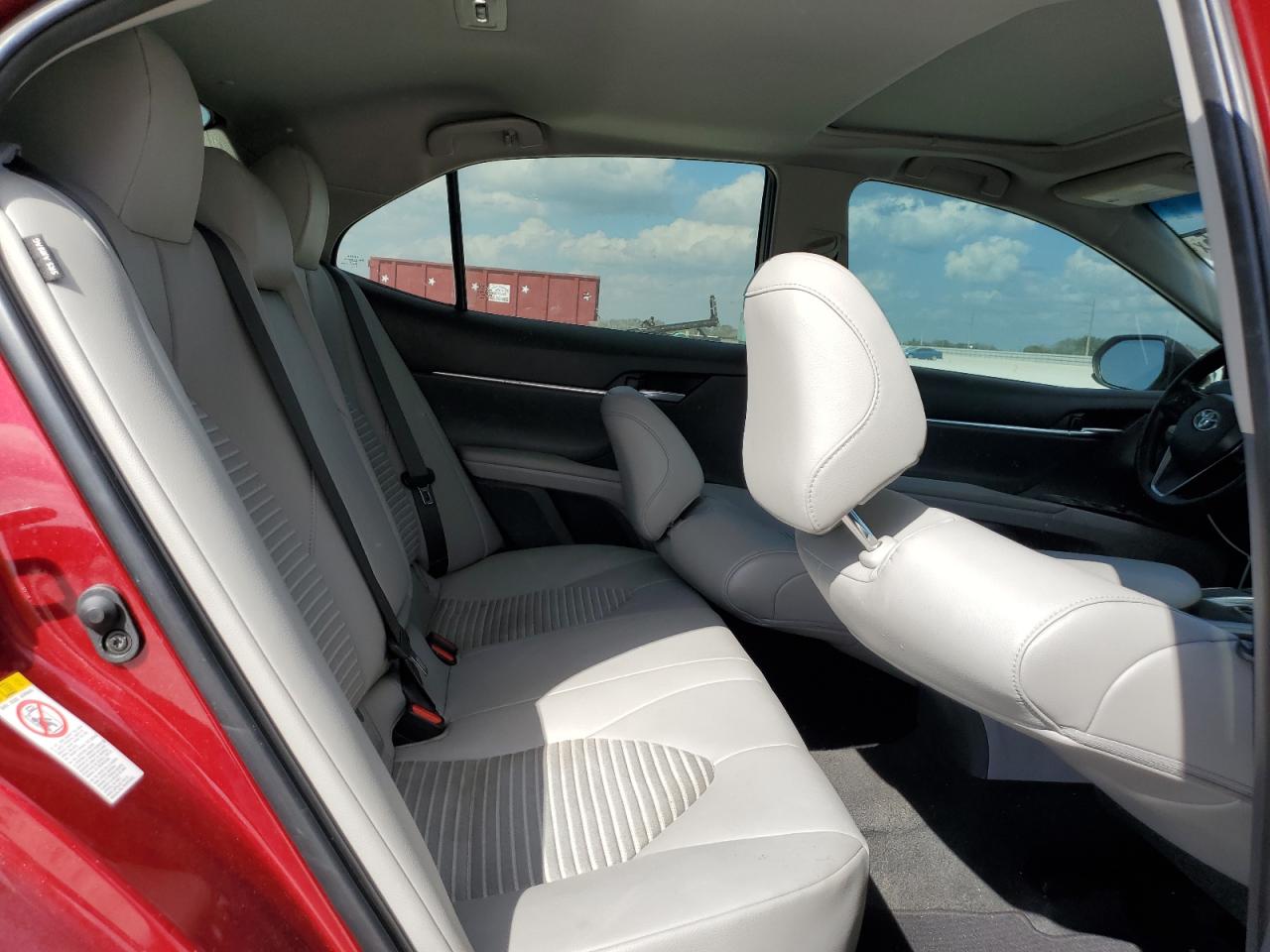 2018 Toyota Camry - Image 10