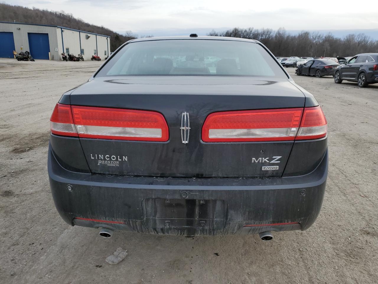 2010 Lincoln MKT - Image 6