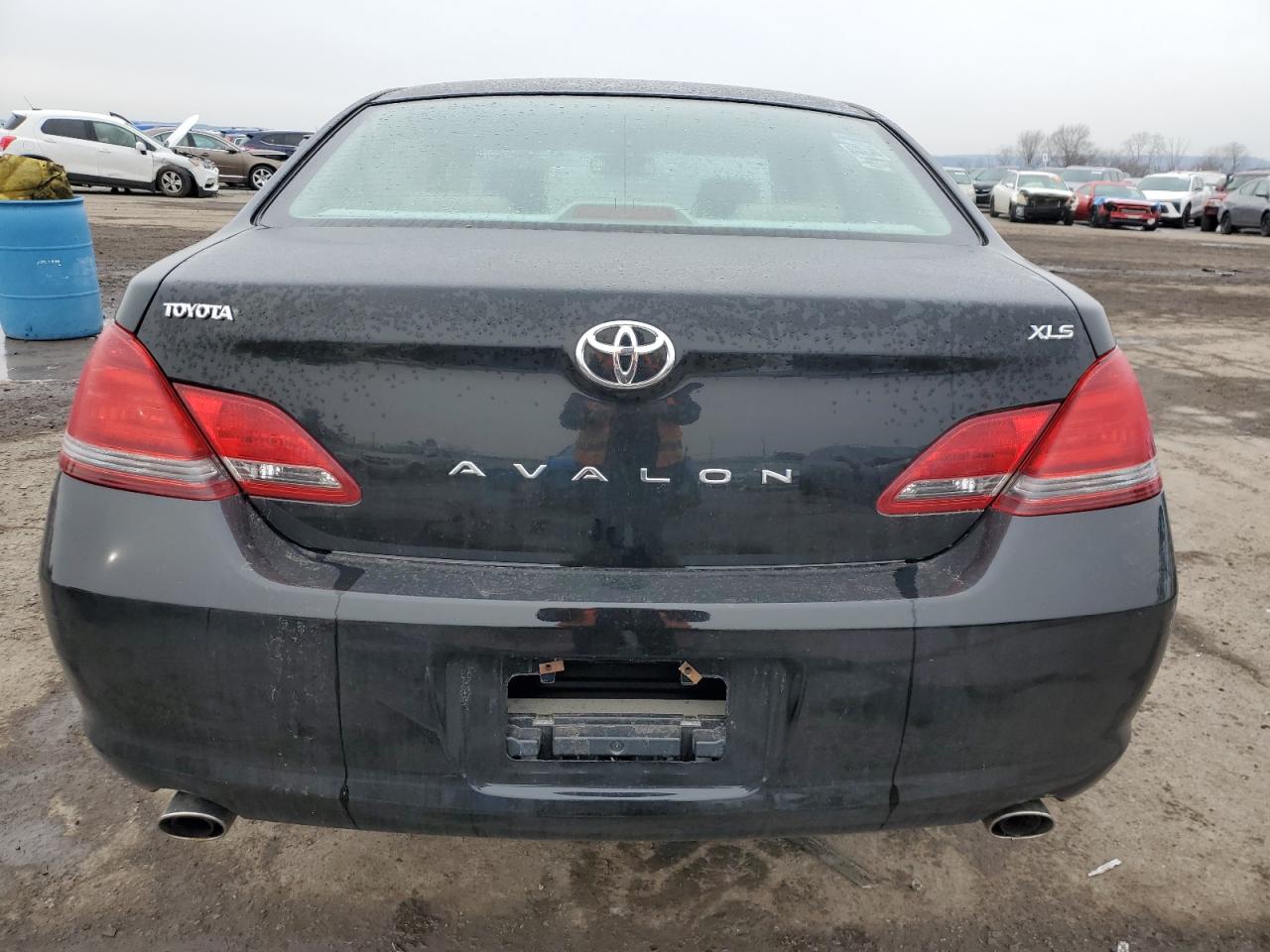 2008 Toyota Avalon - Image 6