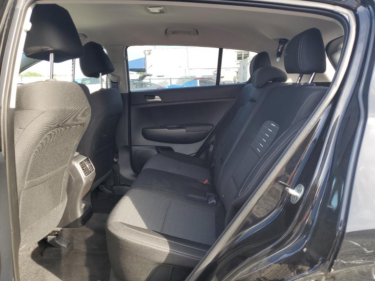 2021 Kia Sportage - Image 10
