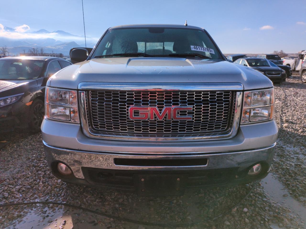 2011 GMC Sierra - Image 5