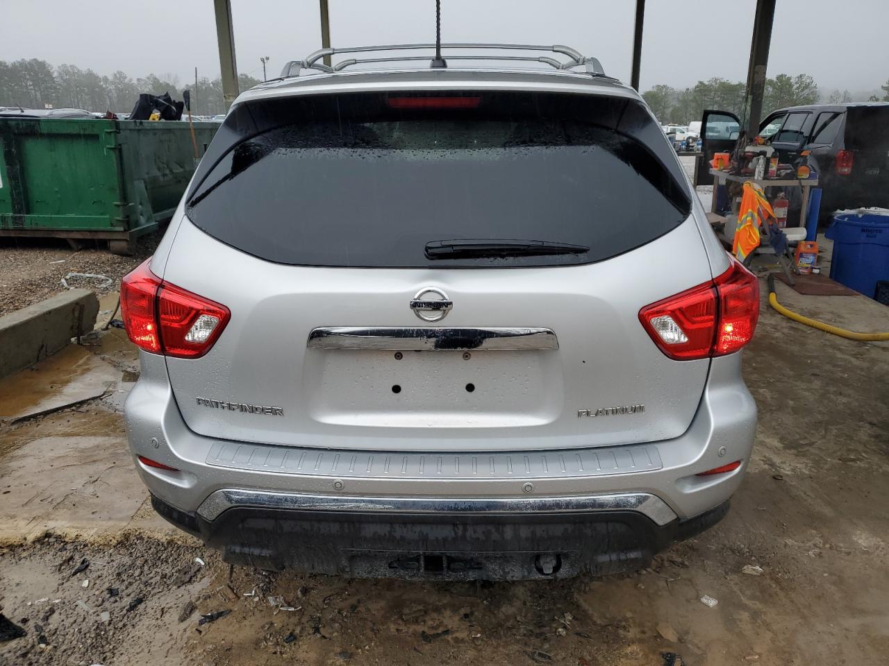 2017 Nissan Pathfinder - Image 6
