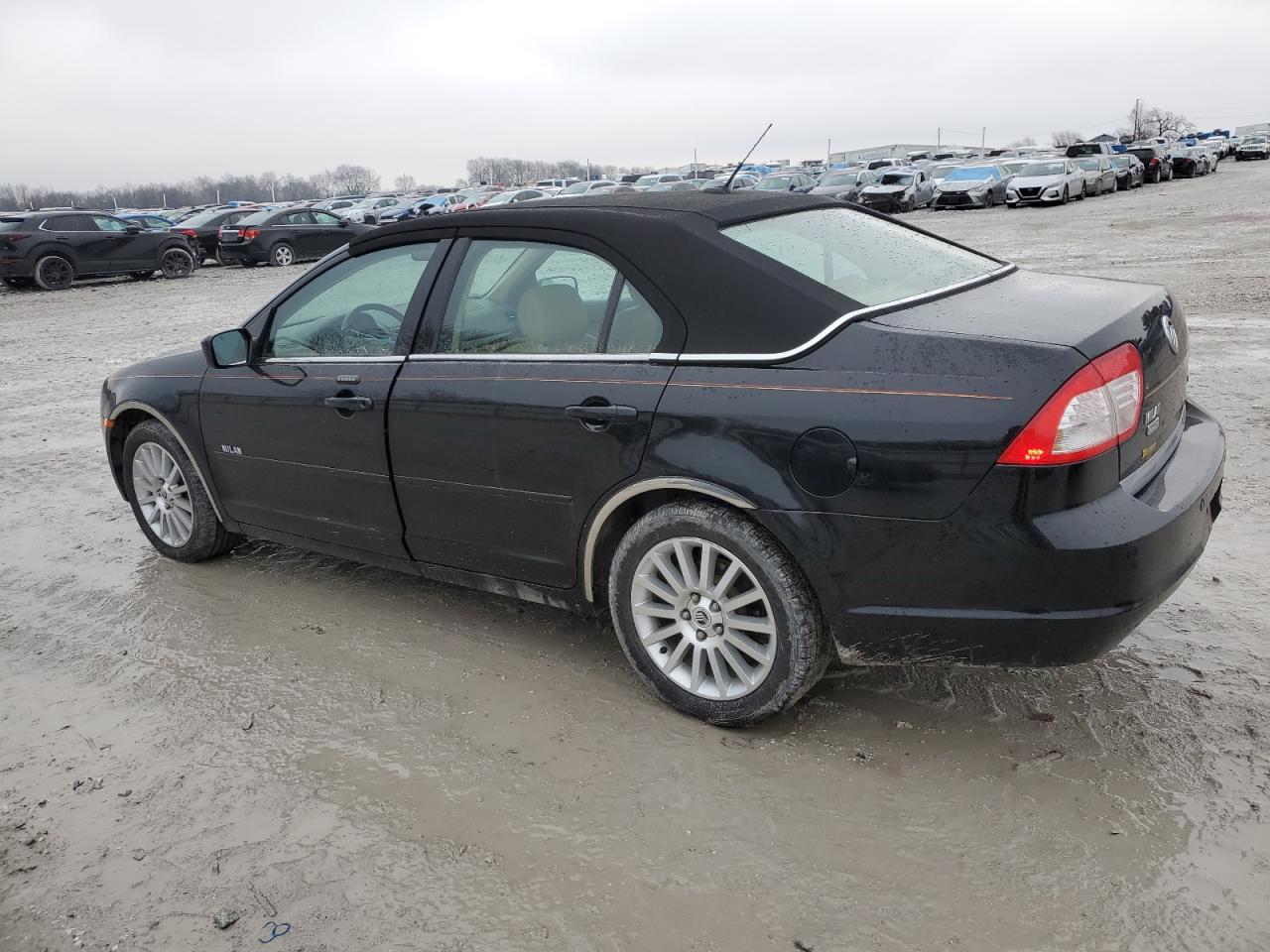 2008 Mercury Milan - Image 2