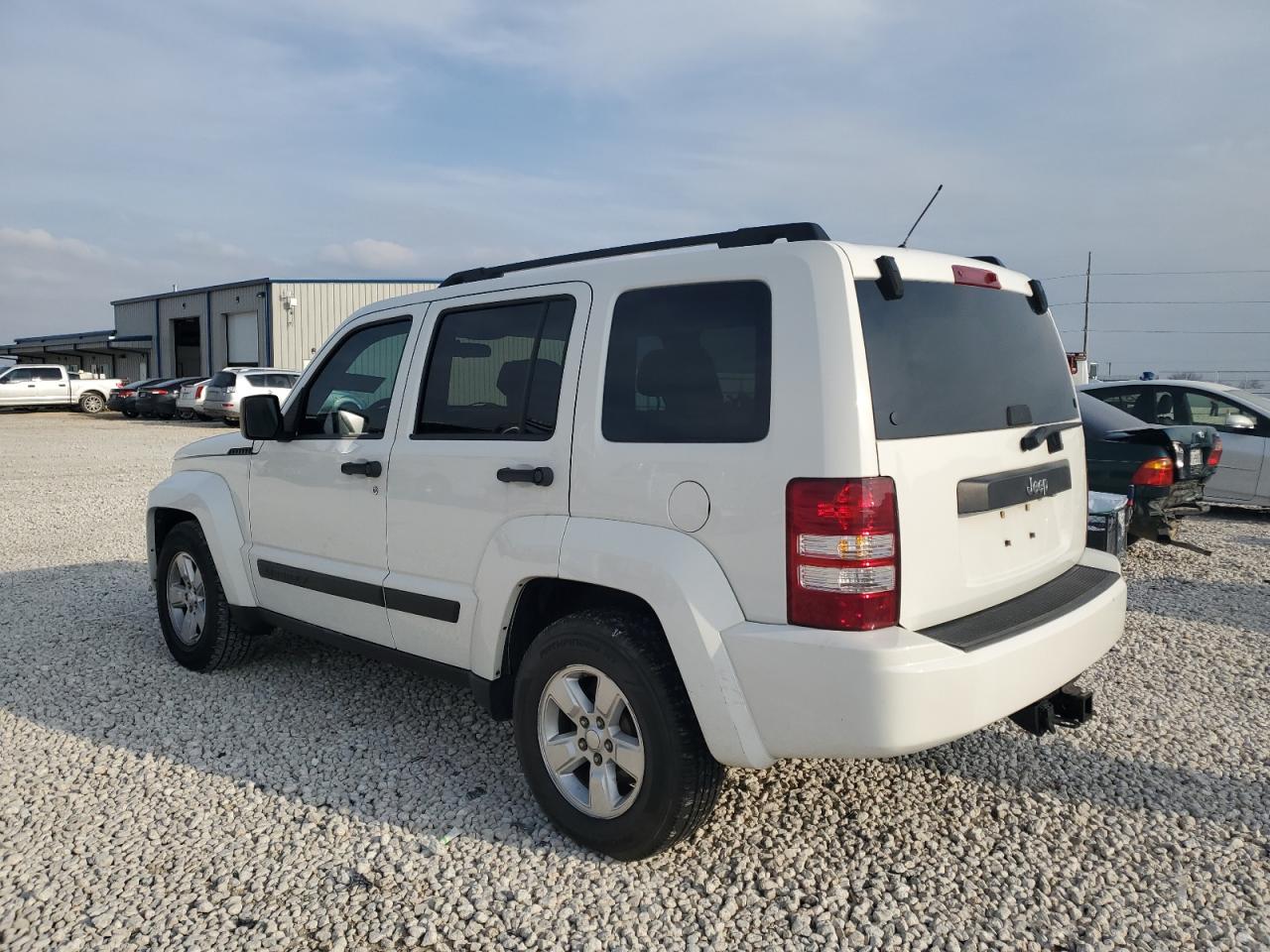 2010 Jeep Liberty (North America) - Image 2