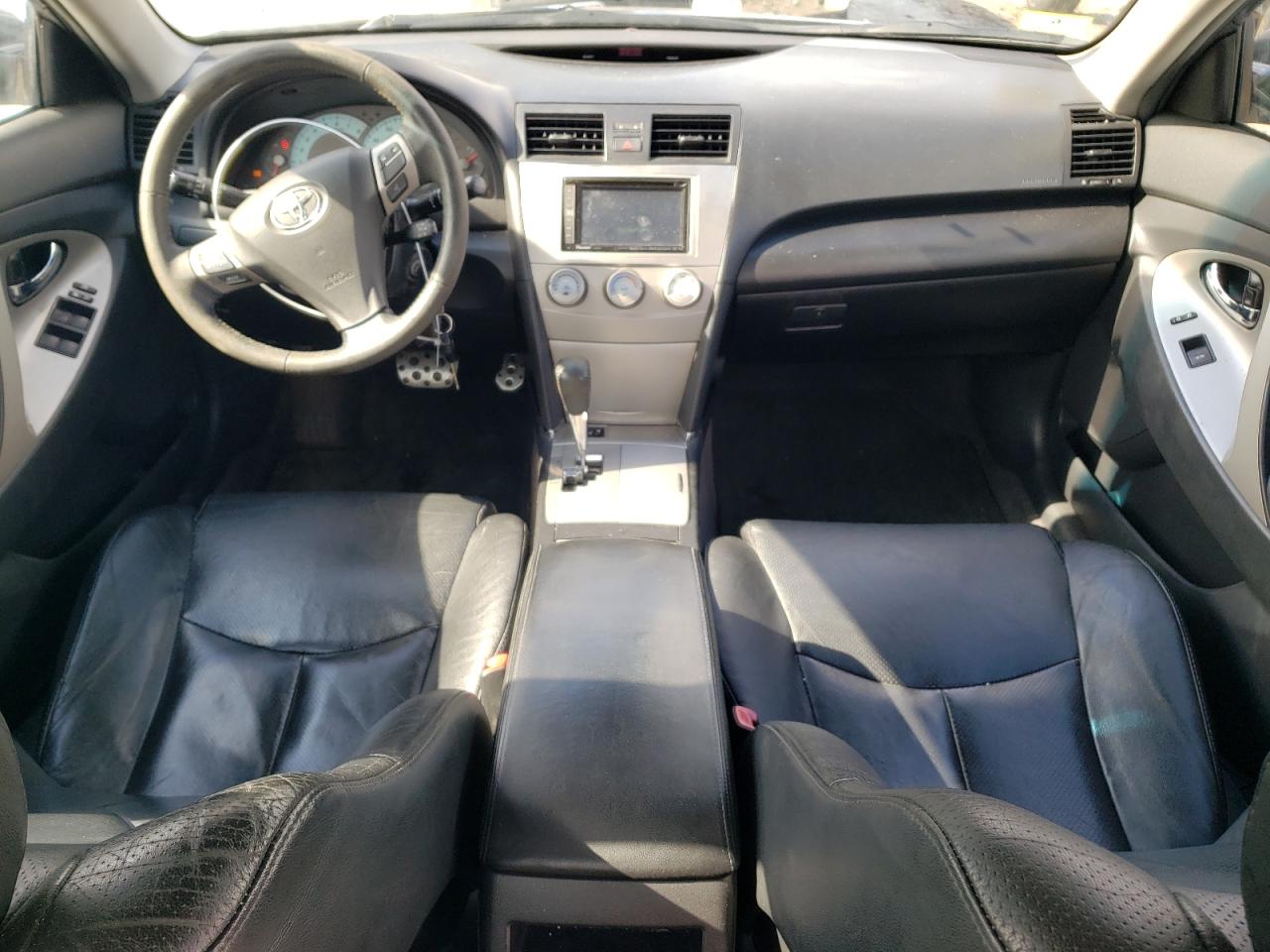 2011 Toyota Camry - Image 8