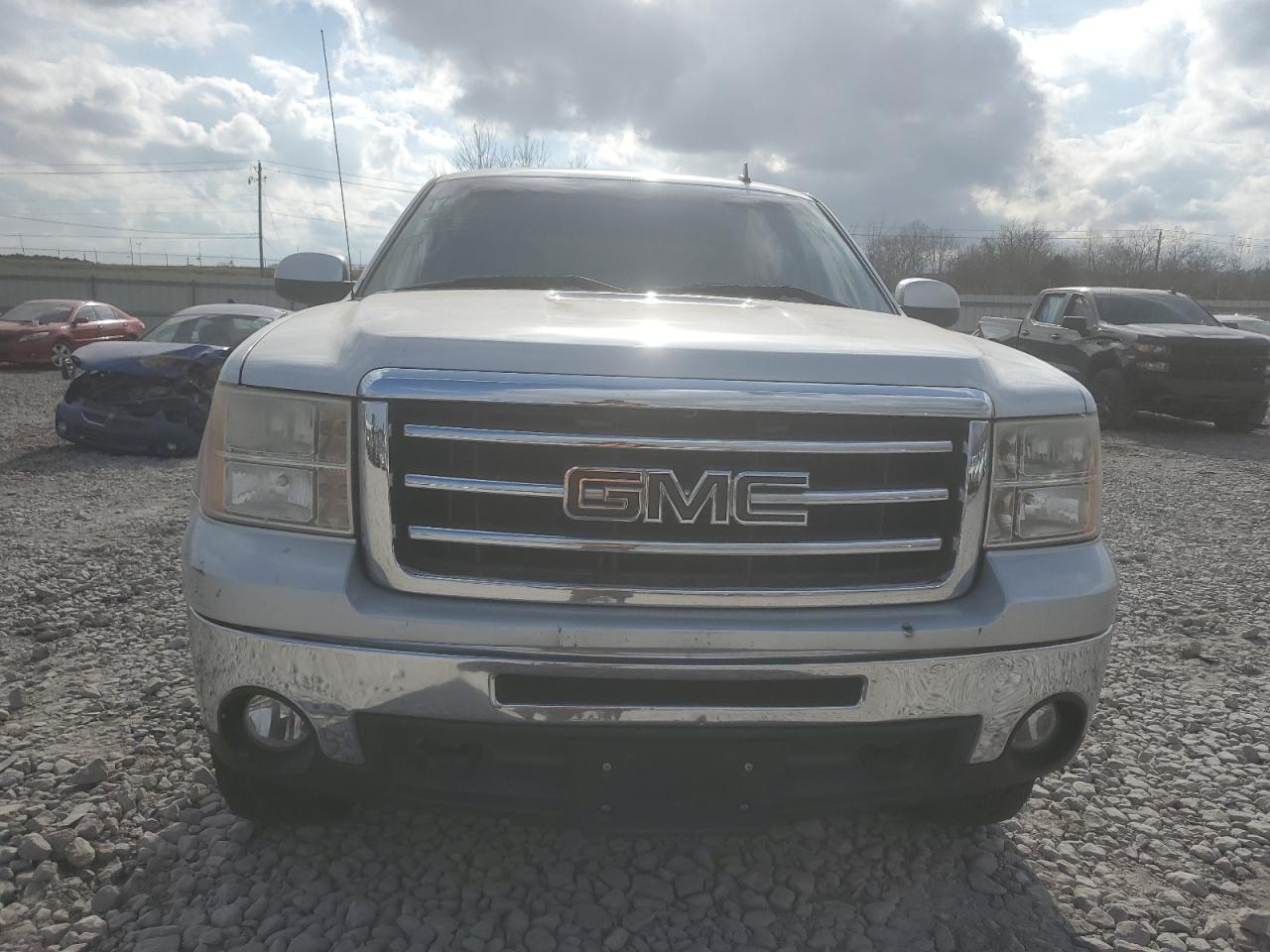 2012 GMC Sierra - Image 5