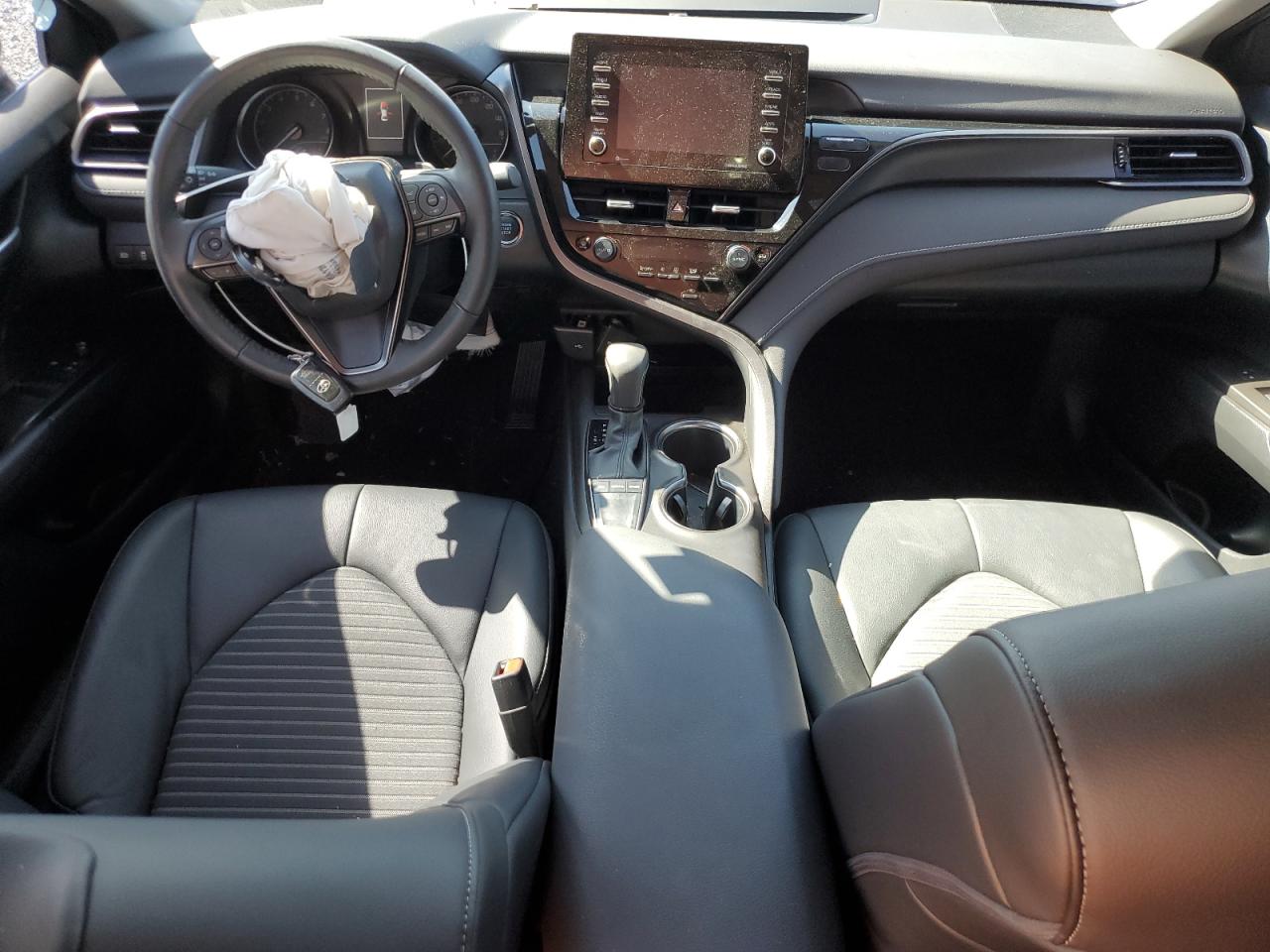 2023 Toyota Camry - Image 8