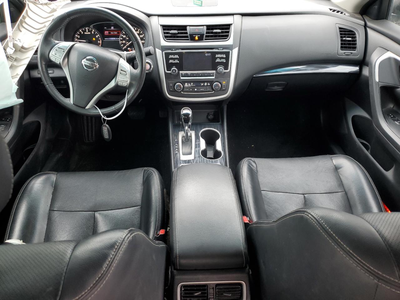 2017 Nissan Altima - Image 8