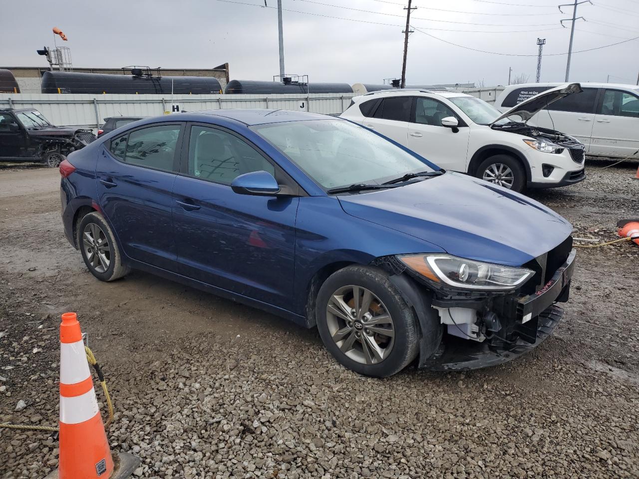 2017 Hyundai Elantra - Image 4