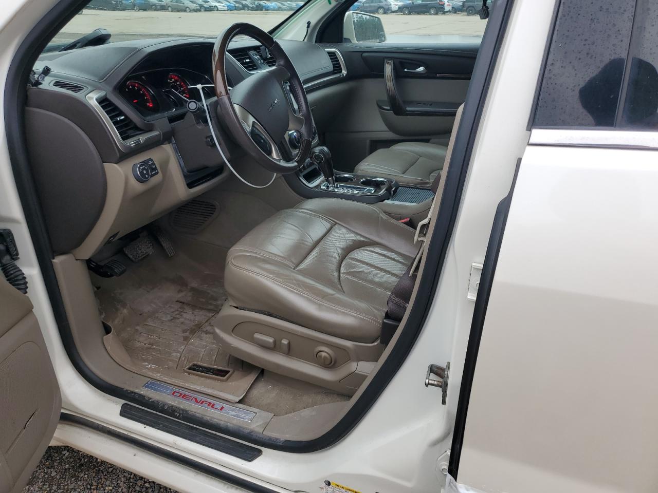 2013 GMC Acadia - Image 7