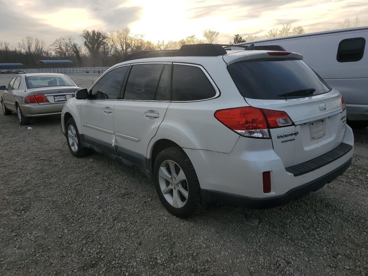 2013 Subaru Outback - Image 2