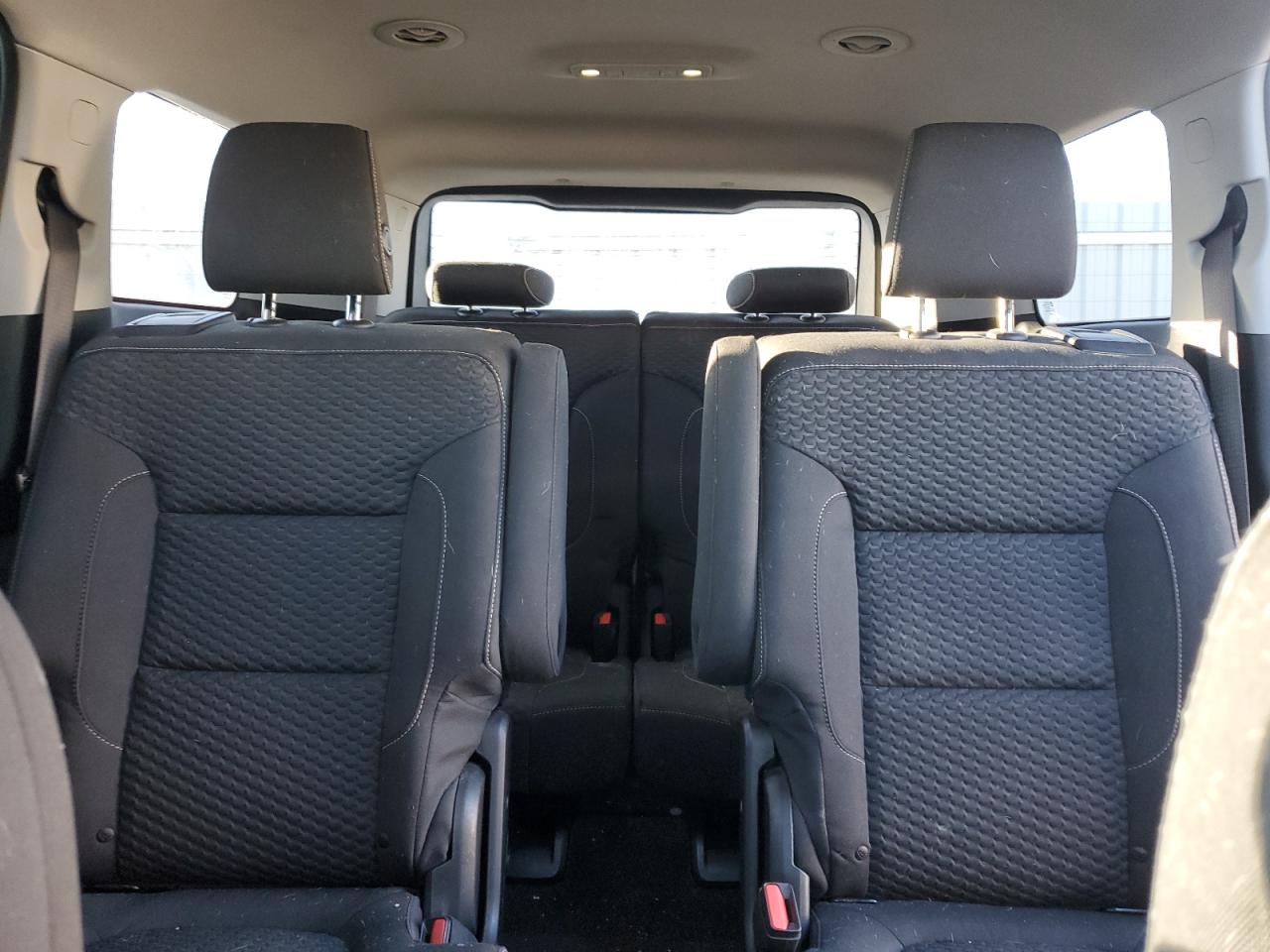 2017 GMC Acadia - Image 10