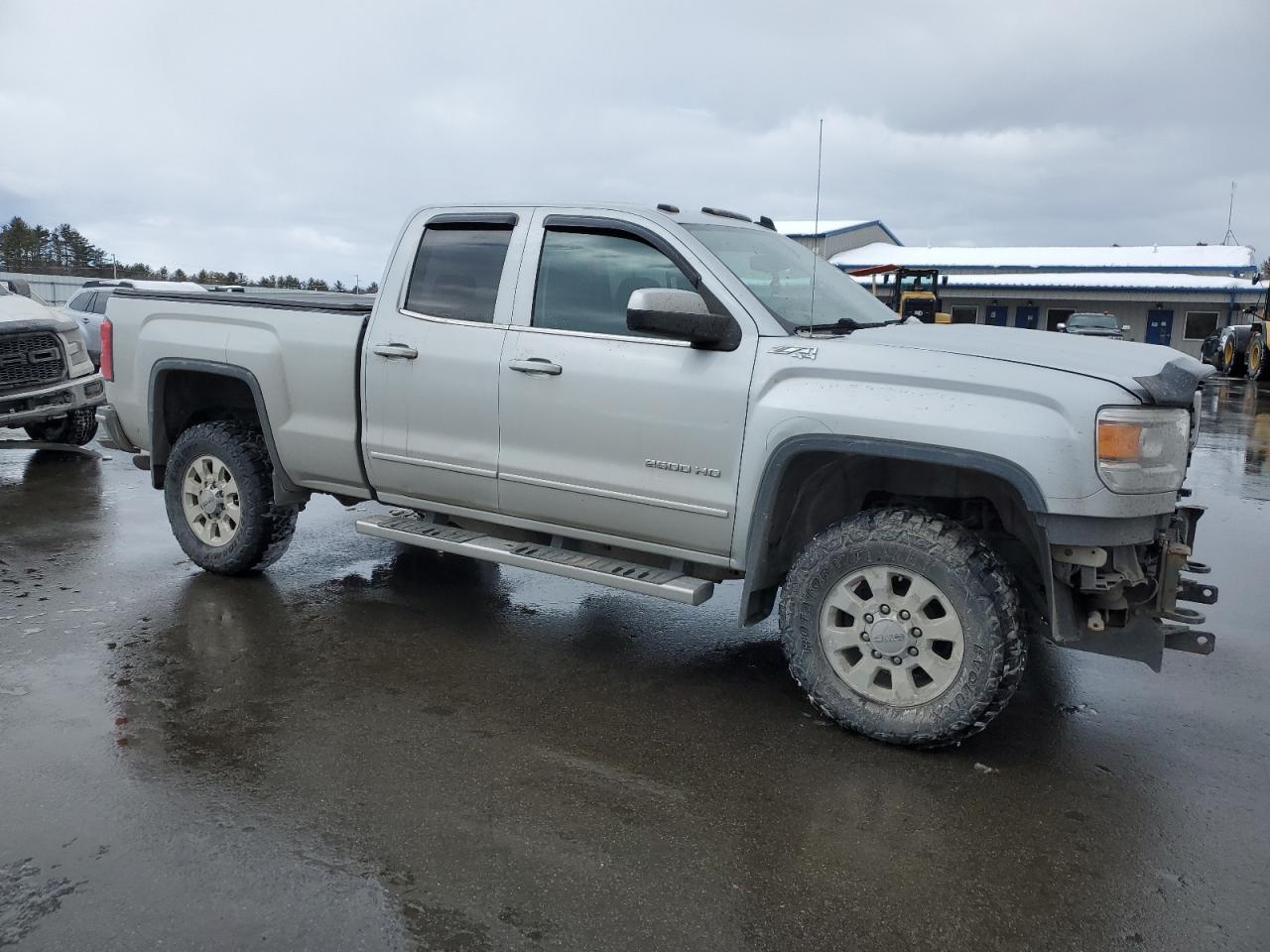 2015 GMC Sierra - Image 4