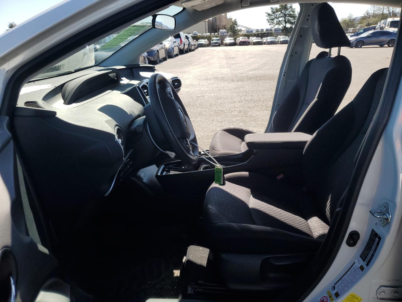 2017 Toyota Prius - Image 7