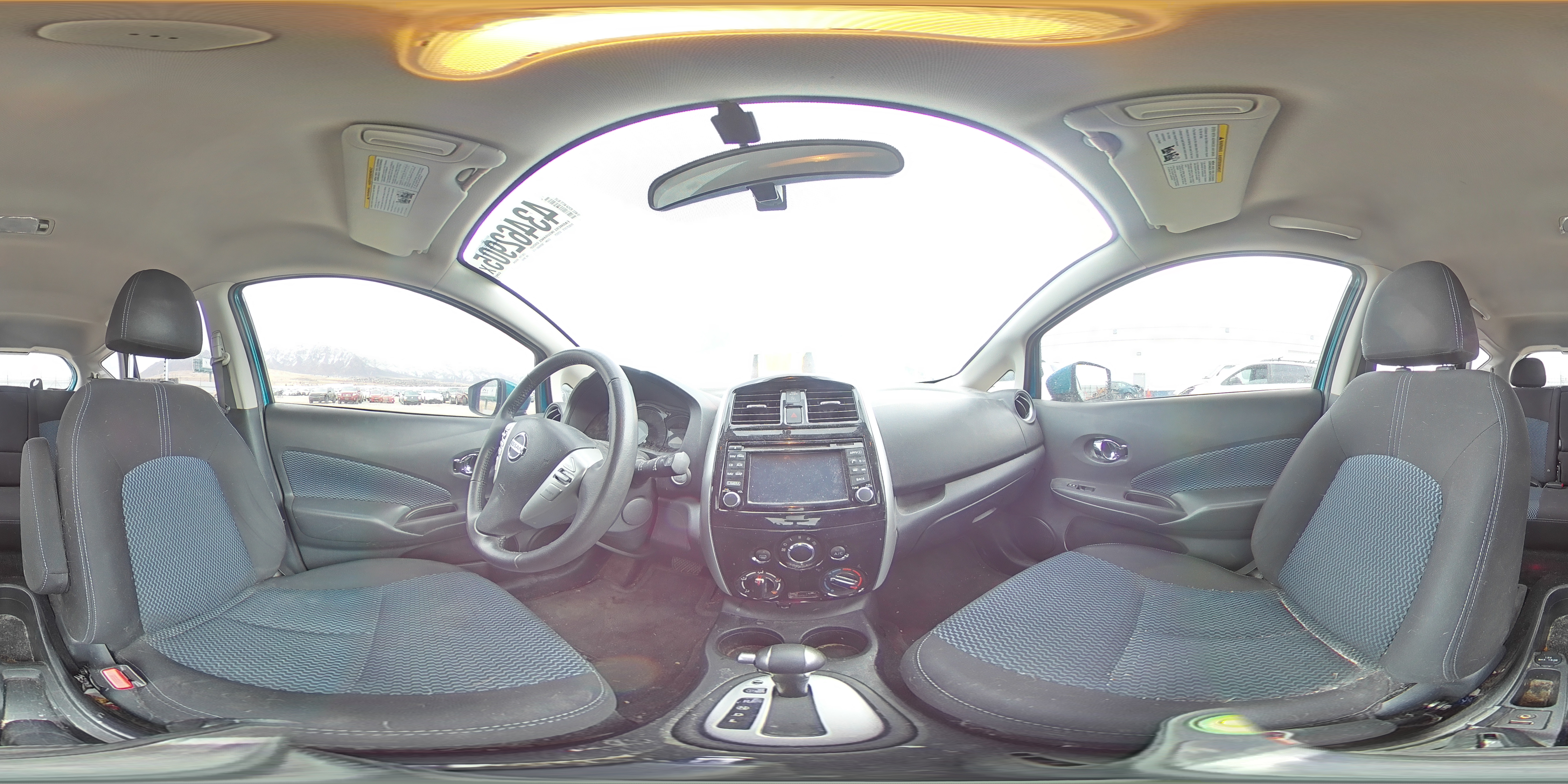 2015 Nissan Versa - Image 13
