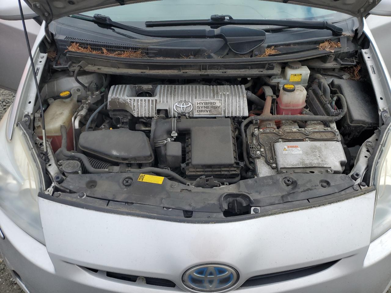 2010 Toyota Prius - Image 12