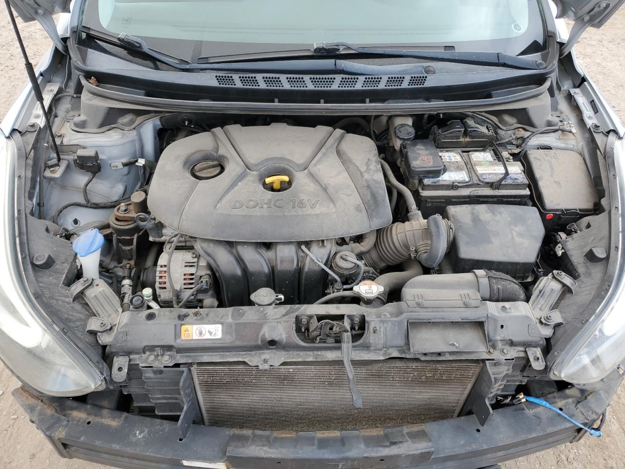 2015 Hyundai Elantra - Image 11