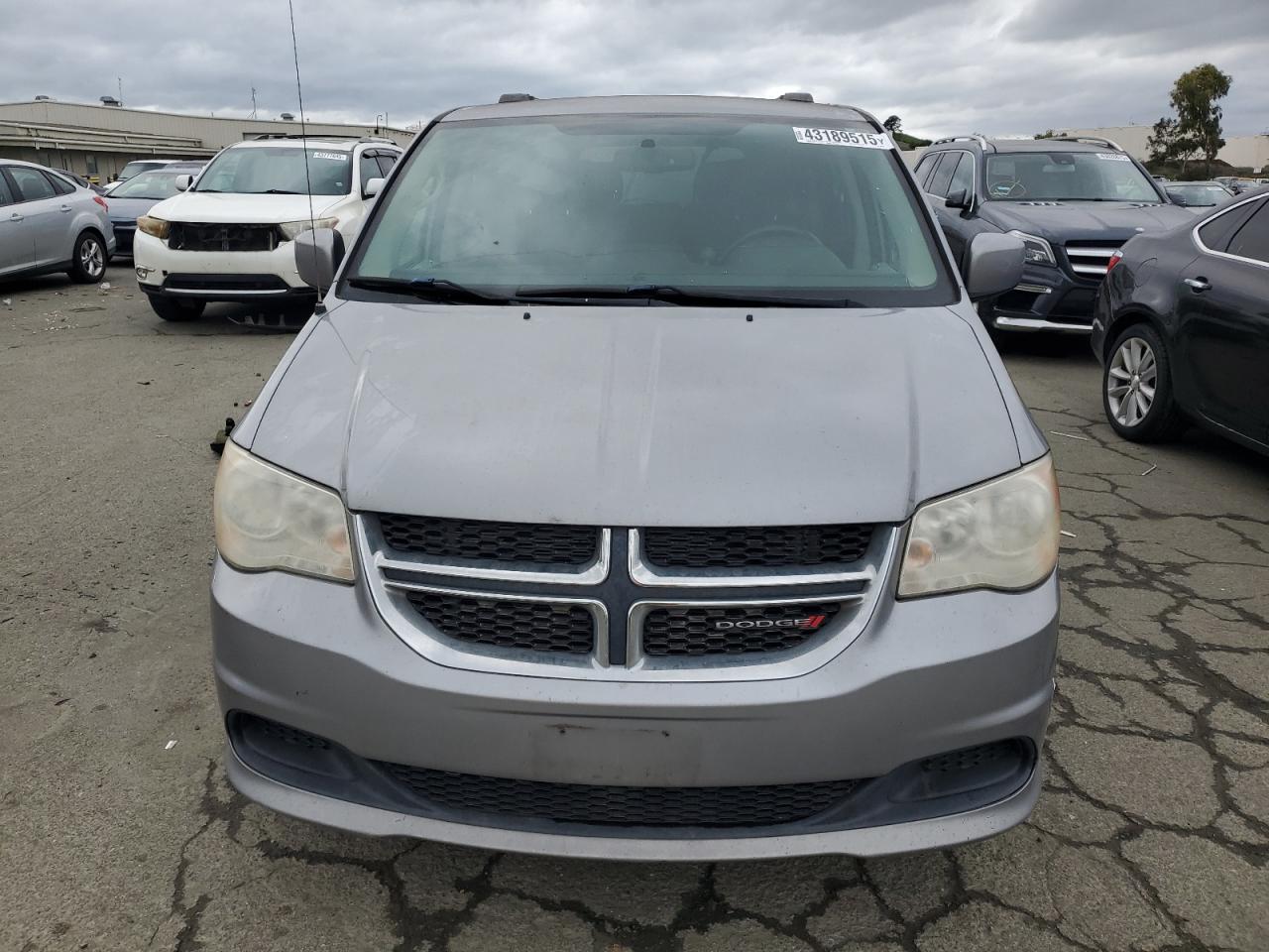 2013 Dodge Caravan - Image 5
