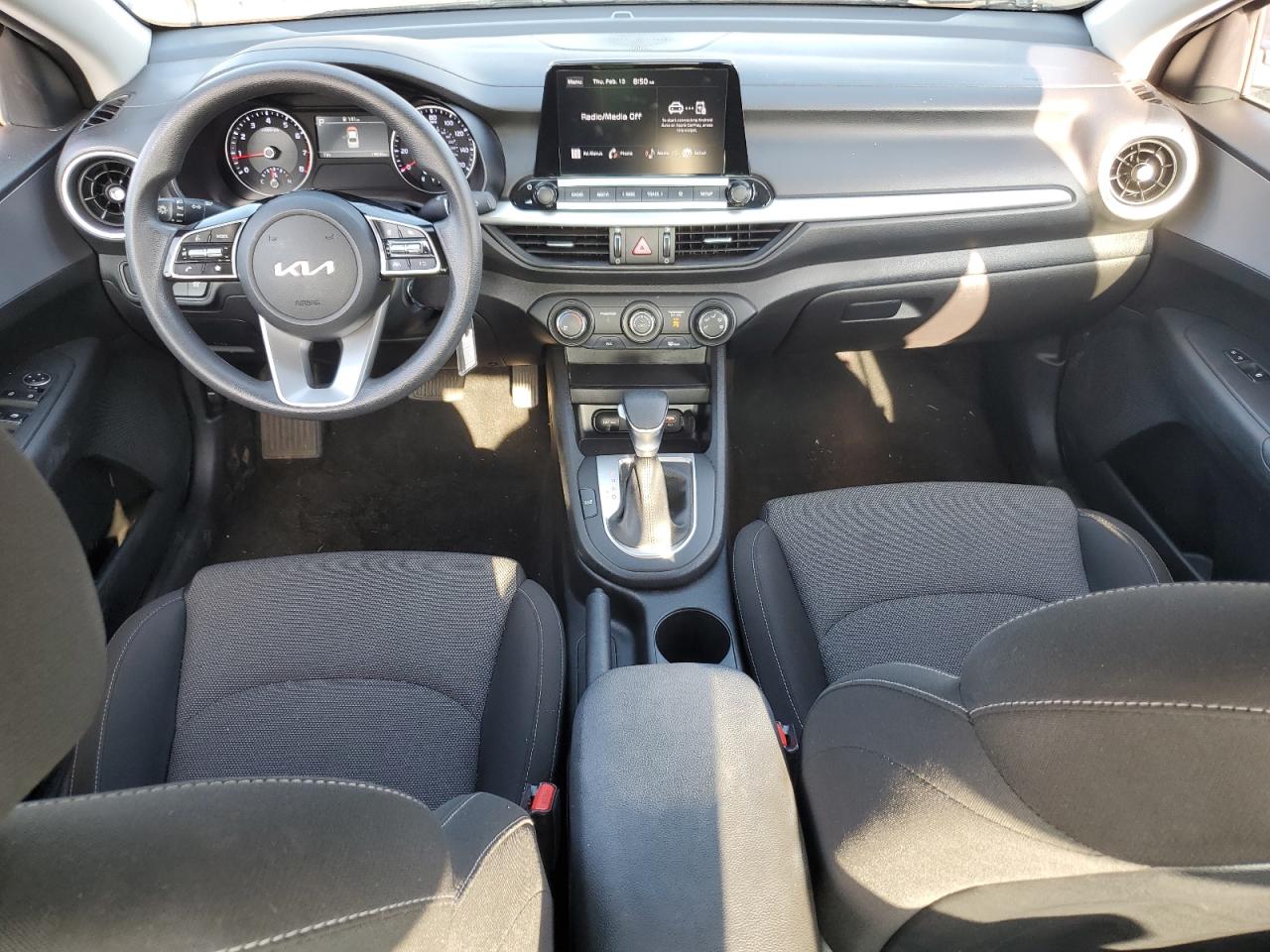 2024 Kia Forte - Image 8