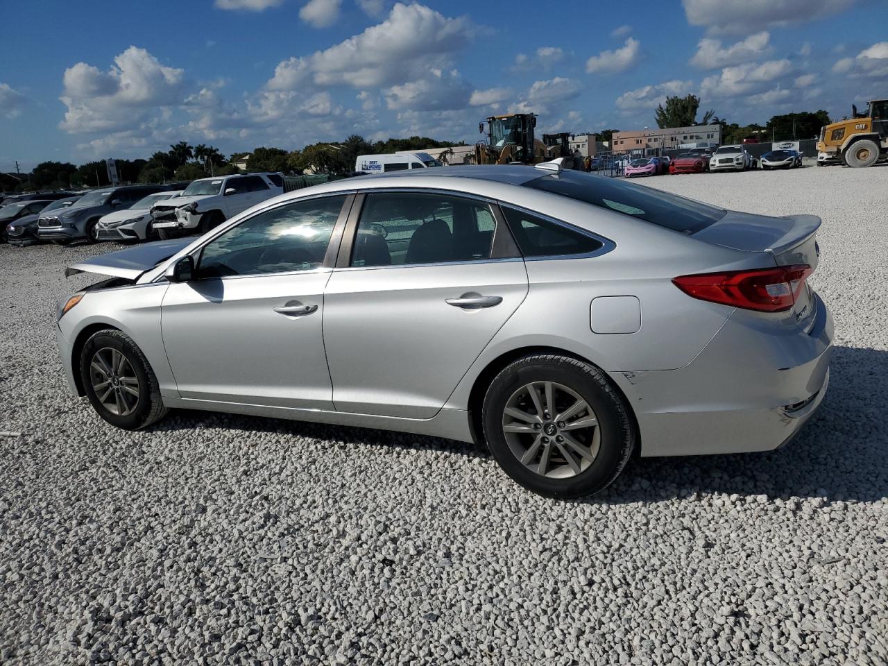 2015 Hyundai Sonata - Image 2