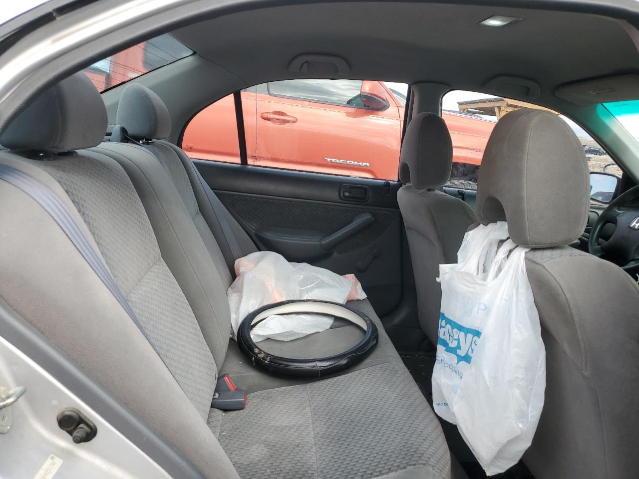 2004 Honda Civic - Image 11