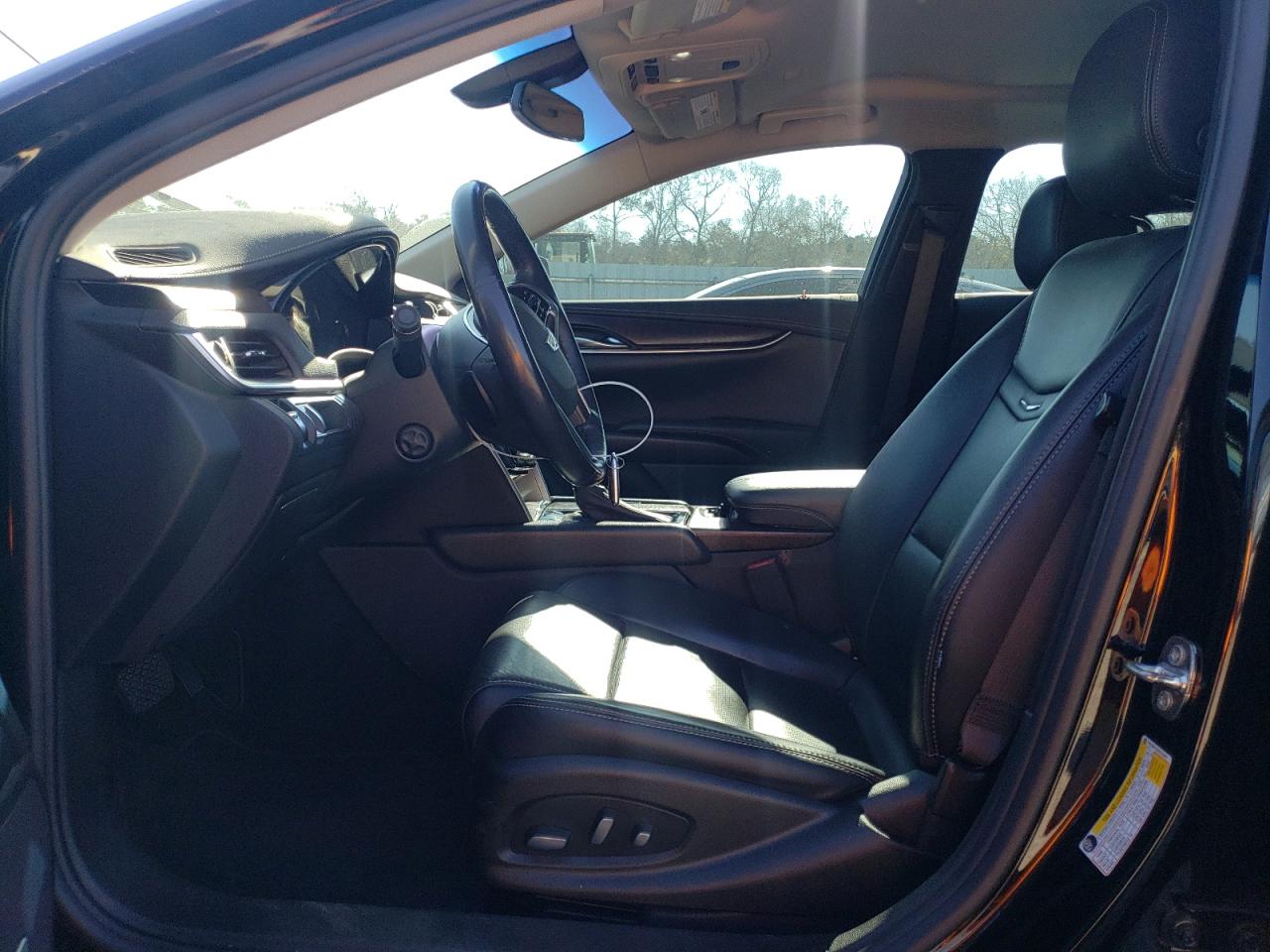 2019 Cadillac XTS - Image 7