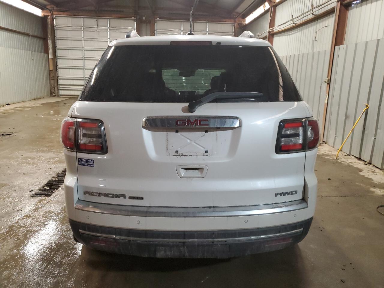 2017 GMC Acadia - Image 6