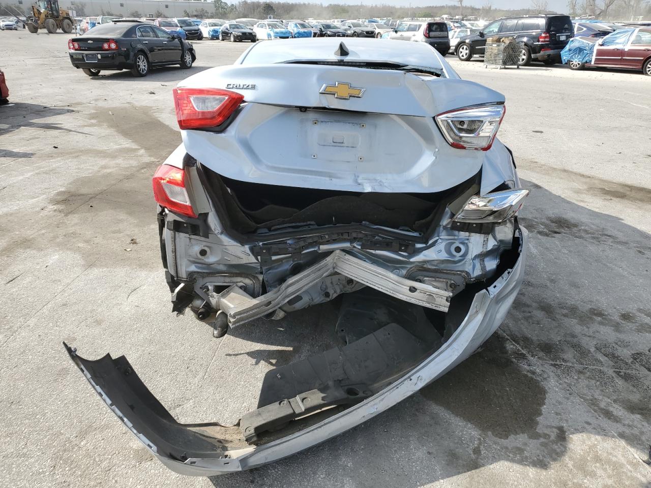 2017 Chevrolet Cruze - Image 6