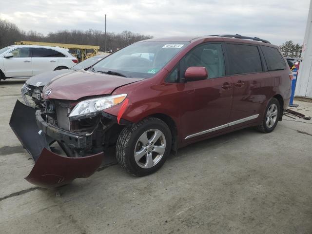 2016 Toyota Sienna Le