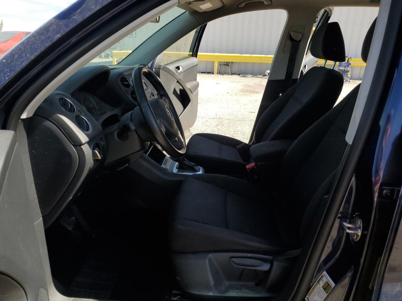 2013 Volkswagen Tiguan S VIN: WVGAV3AX7DW577836 Lot: 46491625