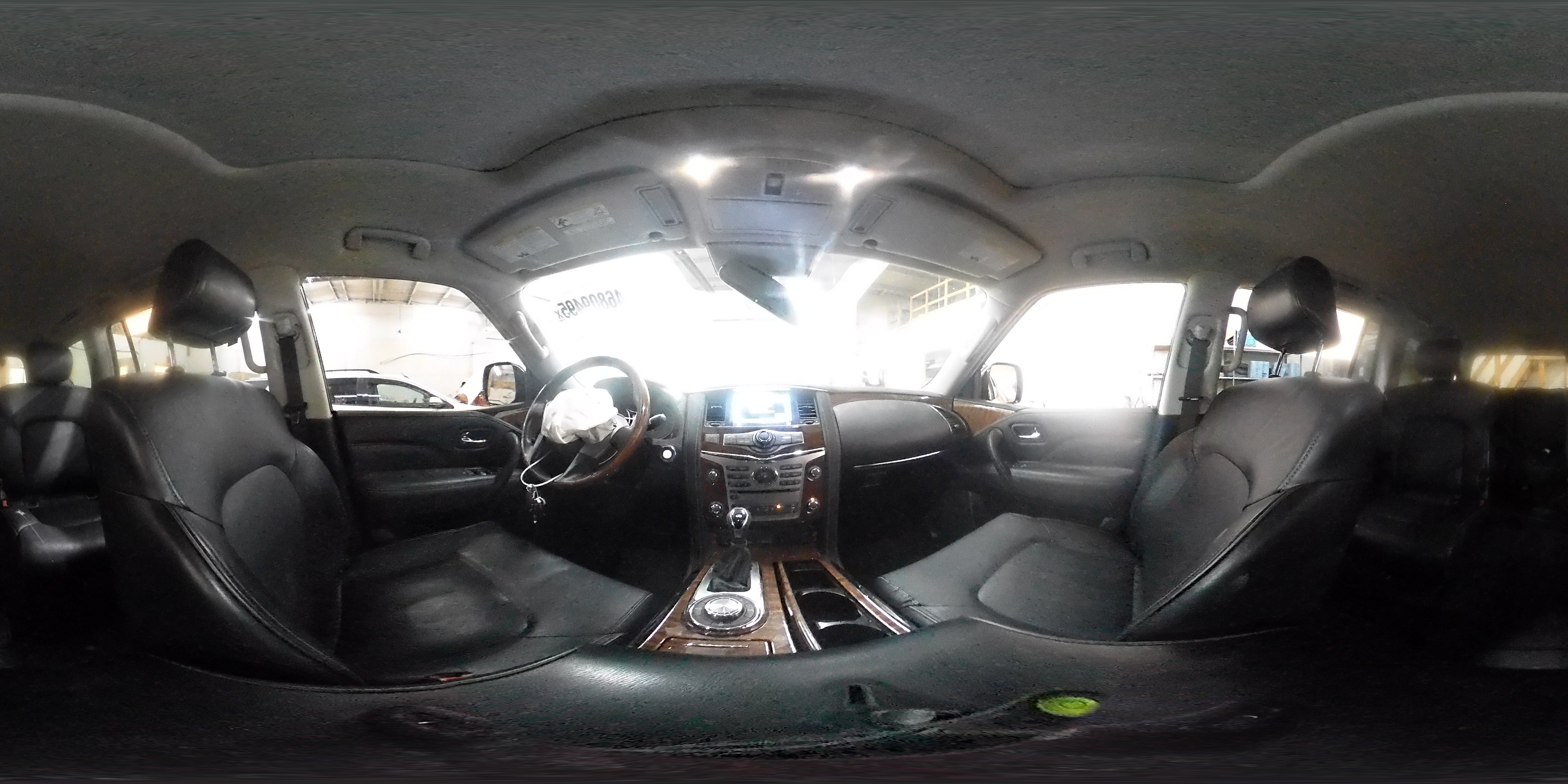 2019 Infiniti QX80 - Image 14