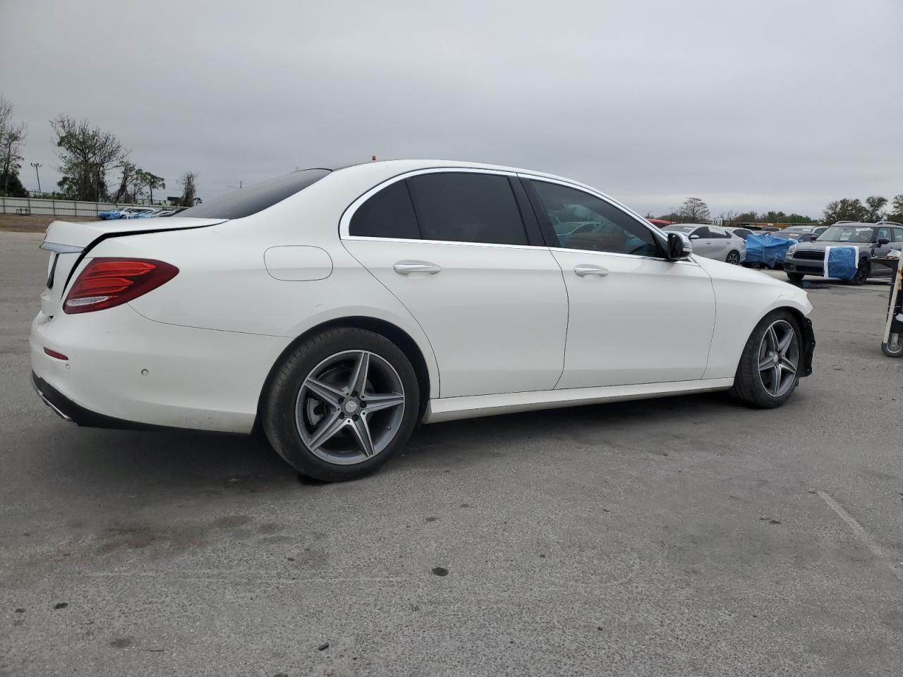 2017 Mercedes-Benz E-klasse - Image 3