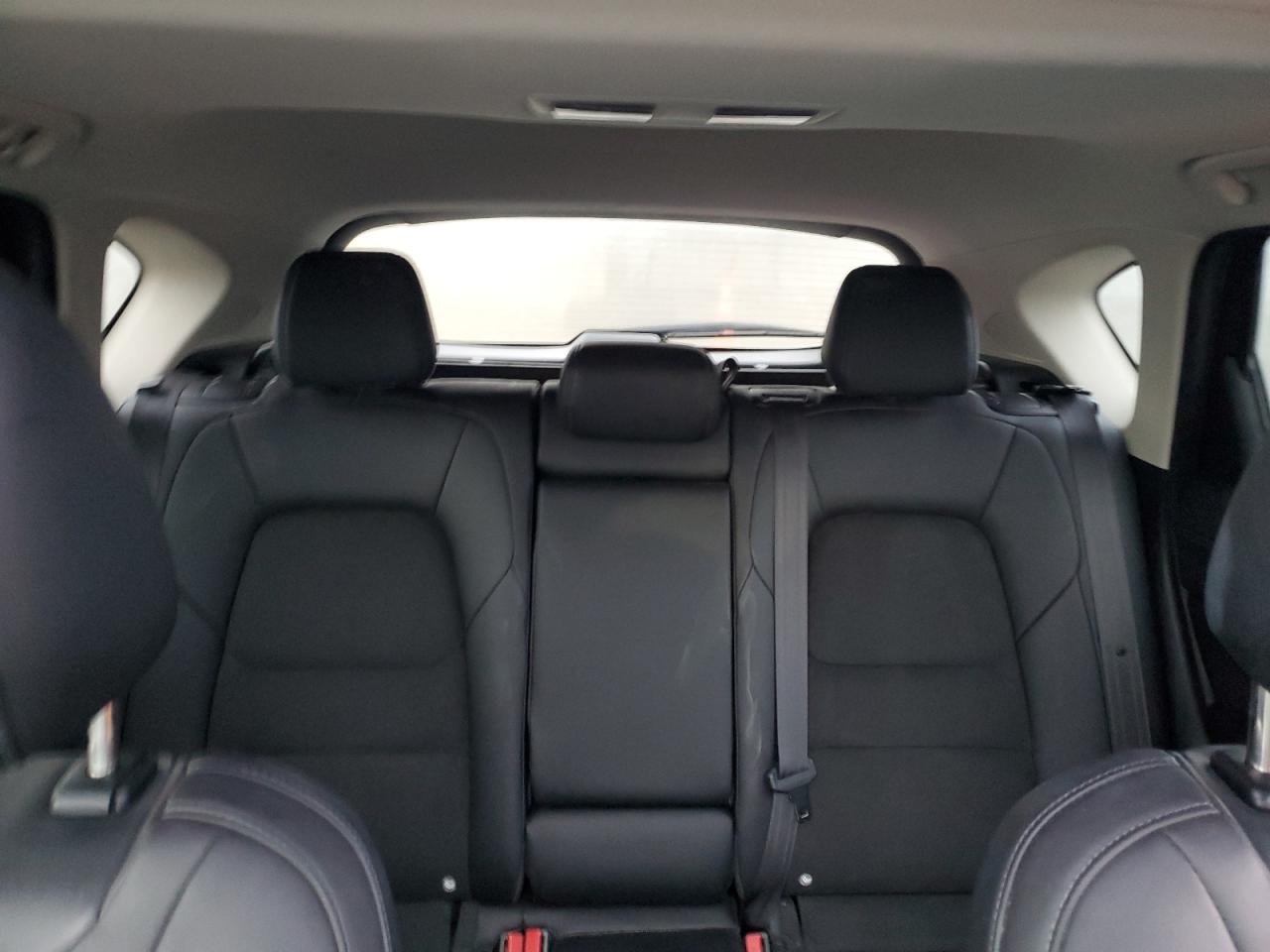 2017 Mazda CX-5 - Image 10
