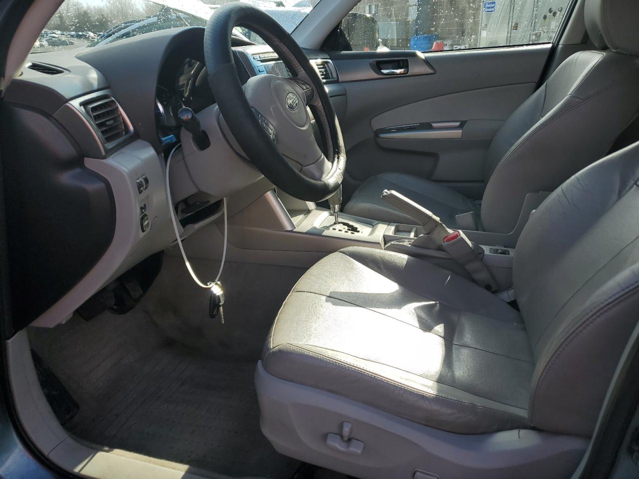 2010 Subaru Forester - Image 7