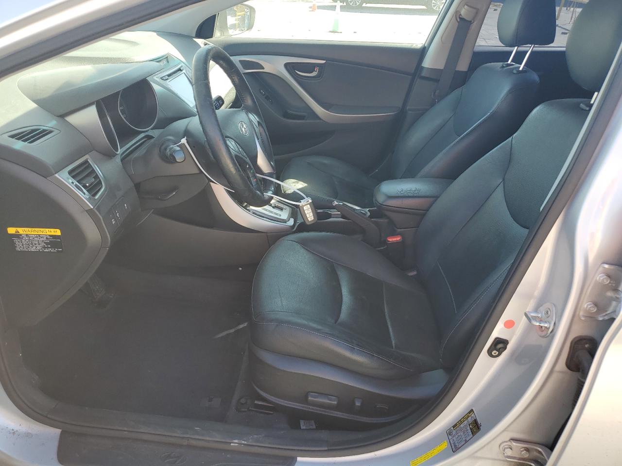2013 Hyundai Elantra - Image 7