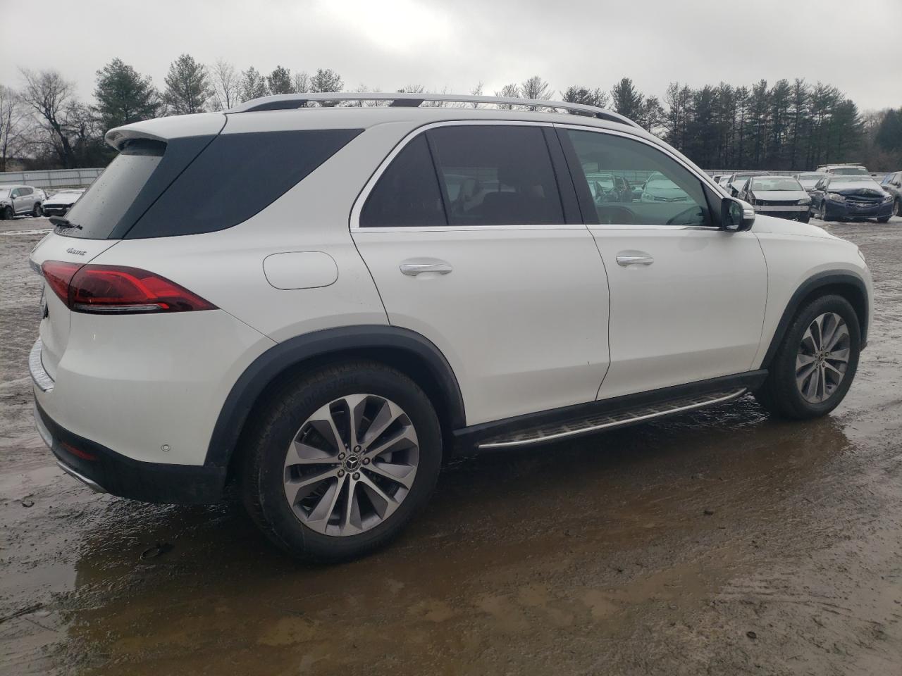 2022 Mercedes-Benz GLE - Image 3