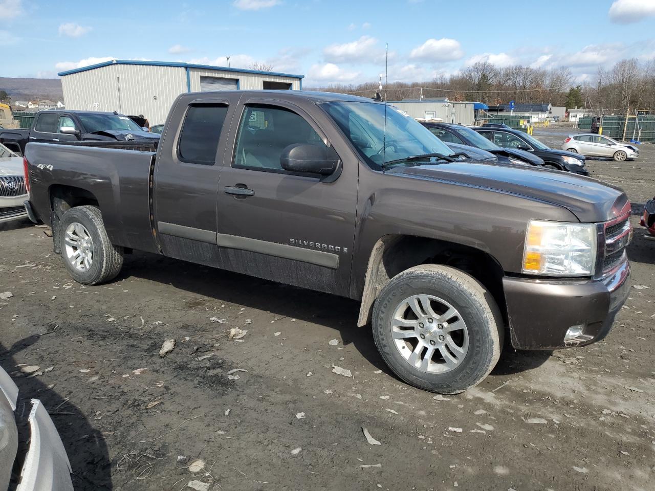 2007 Chevrolet Silverado - Image 4