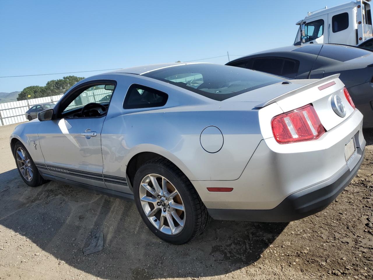 2010 Ford Mustang - Image 2