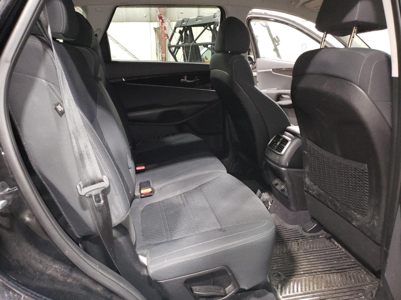 2018 Kia Sorento - Image 11