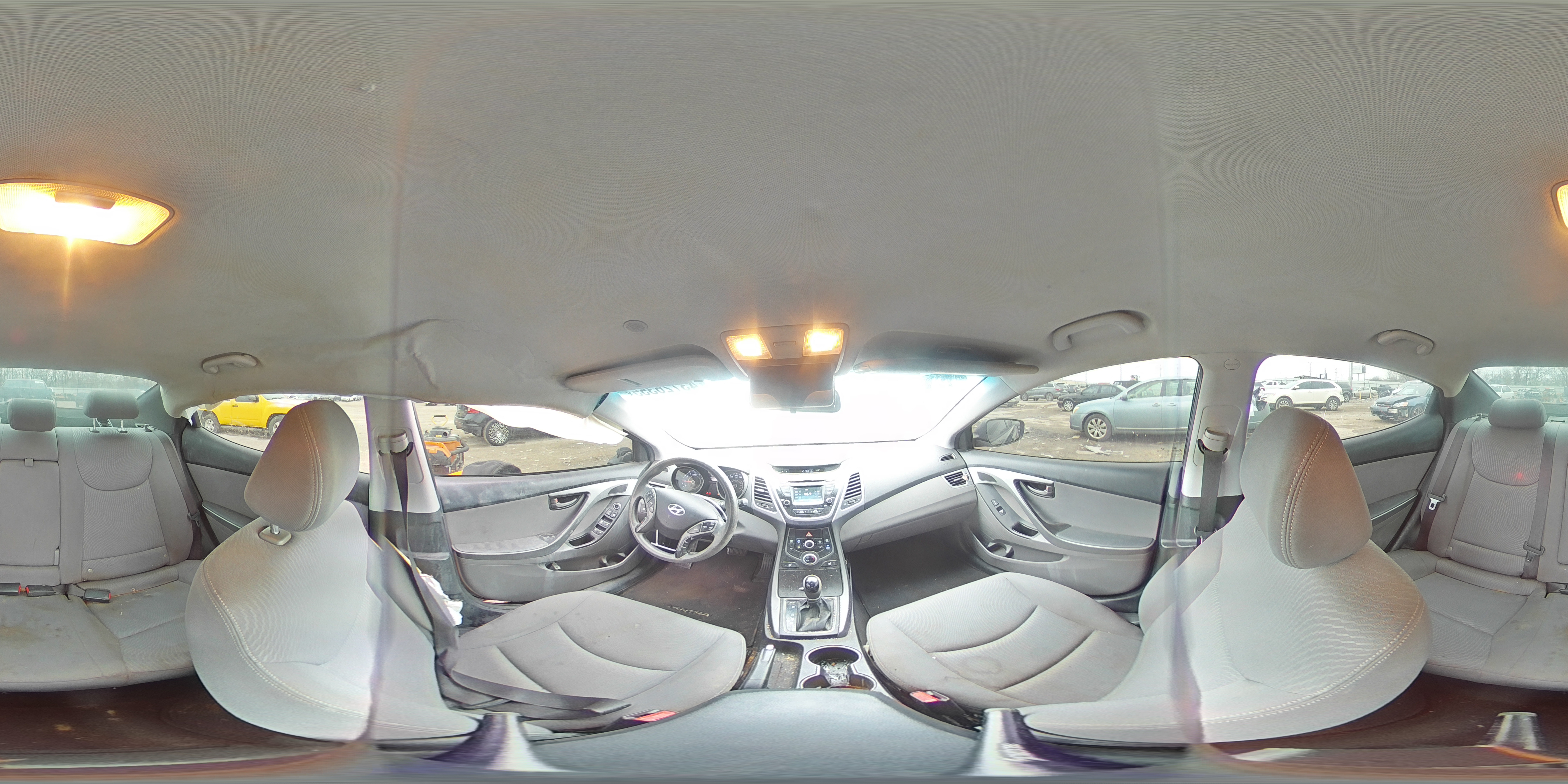 2014 Hyundai Elantra - Image 13